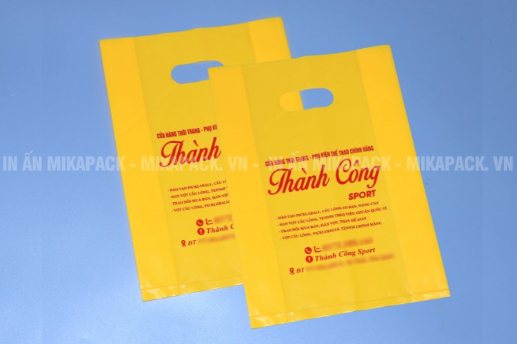 In bao bì ni lon đựng sản phẩm mang đi được ưa chuộng tại Mikapack.