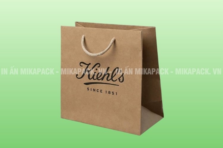 Mẫu in túi giấy cho shop thời trang theo phong cách tối giản