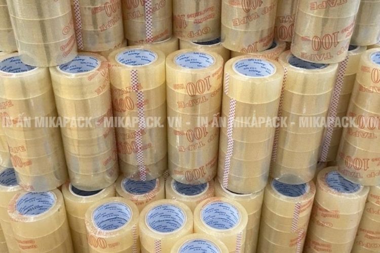 Băng keo 100 yard là gì? Giải pháp đóng gói hàng hóa tiện lợi cho người dùng