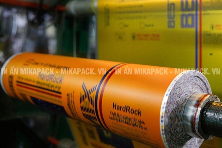 Mikapack chuyên sản xuất bao bì túi có vòi chất lượng, giá sỉ cho doanh nghiệp.