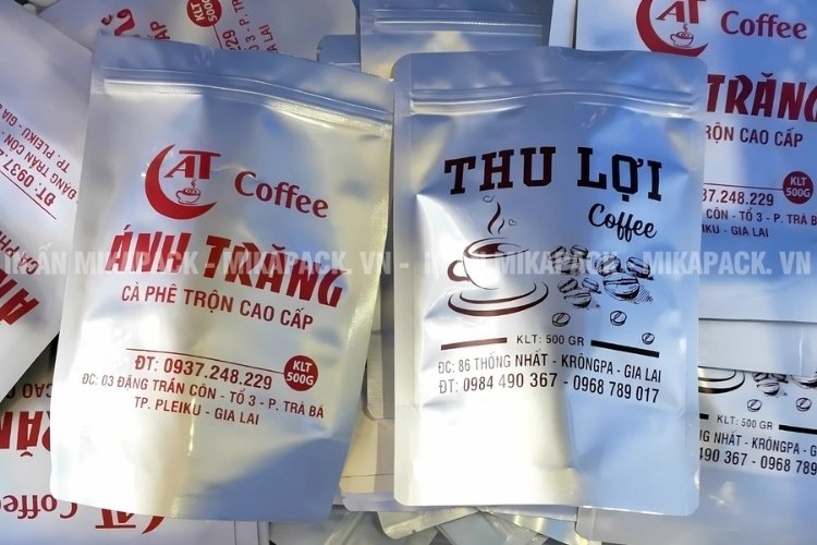 Túi đựng cà phê kiểu dáng túi zip hai mặt bạc.