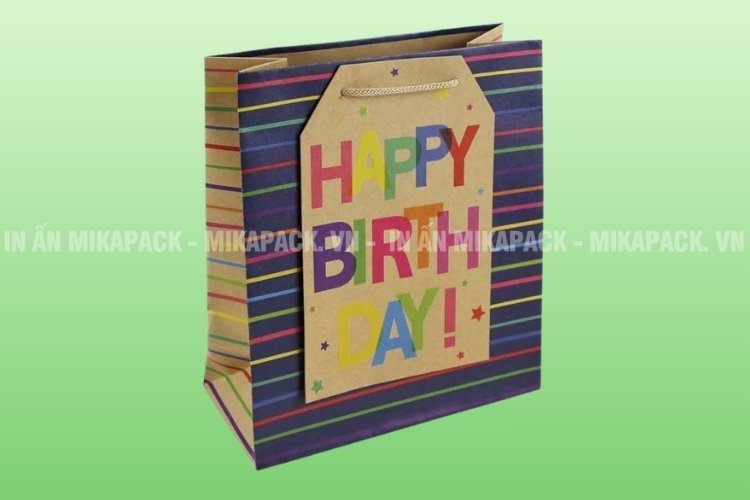 Mikapack báo giá sỉ in ấn túi đựng quà sinh nhật từ 5000 túi.