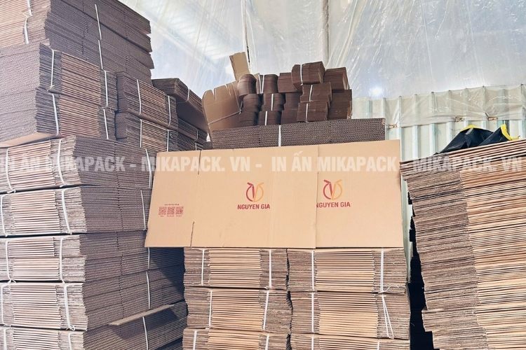 Đặt sản xuất thùng carton in flexo theo yêu cầu giá sỉ tại Mikapack.