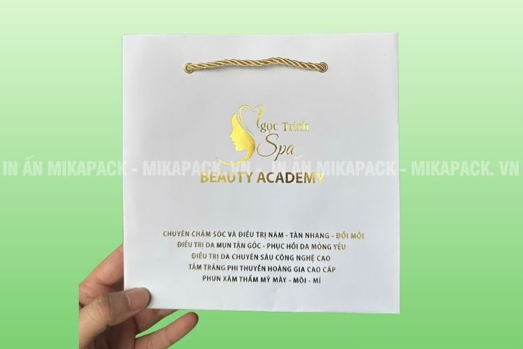 Bạn nên chọn túi giấy chất liệu Couches để đựng mỹ phẩm