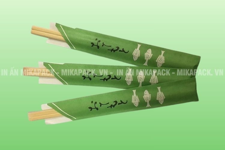 Mẫu bao đũa in biểu tượng cá chép đặc trưng cho nhà hàng Nhật