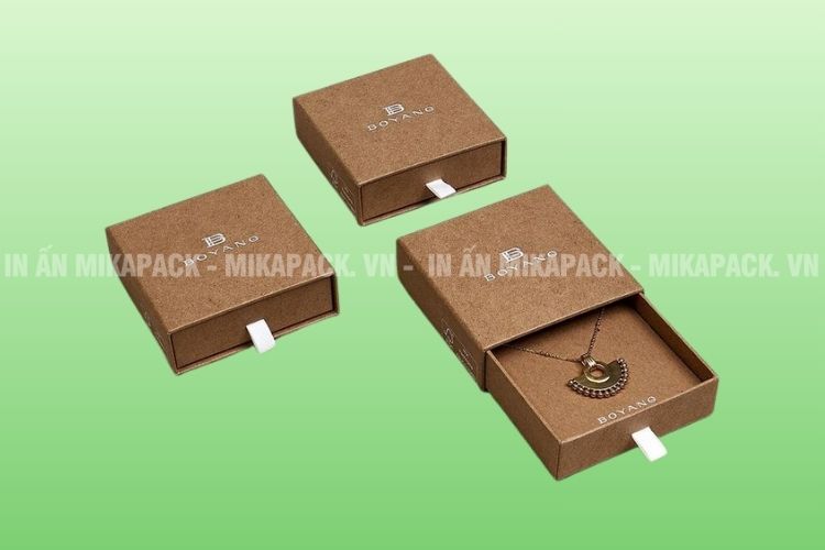 Hộp đựng trang sức thường làm từ giấy Kraft, Ivory, Mỹ thuật